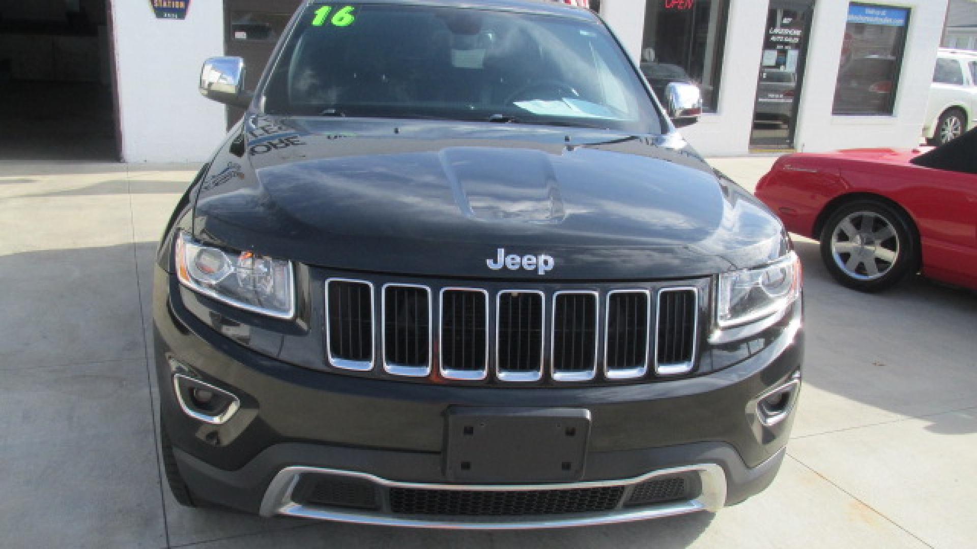 2016 Black Crystal Pearlcoat /Jet Black Jeep Grand Cherokee Limited (1C4RJFBG1GC) with an 3.6L V6 DOHC 24V engine, 8-Speed Automatic transmission, located at 827 W 26th Street, Erie, PA, 16508, (814) 455-3401, 42.105431, -80.090942 - Thanks for looking at our two-owner accident and rust-free new Jeep trade. This is the Limited model with lots of options including heated leather front and second row seats, a power sunroof, factory remote start, keyless entry with push button start, power lift gate, Bluetooth, backup camera and lo - Photo#1