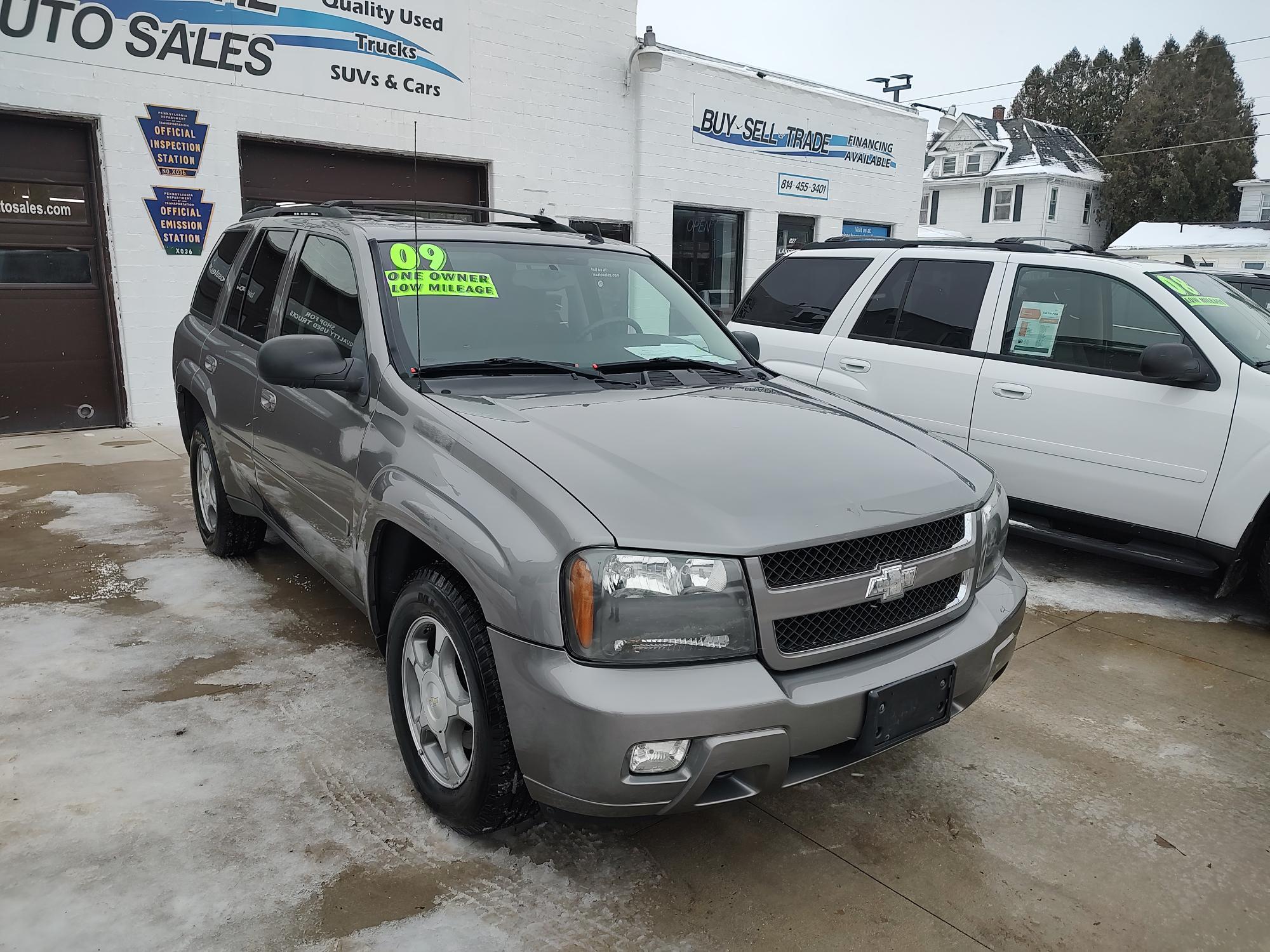 photo of 2009 Chevrolet TrailBlazer LT 4WD